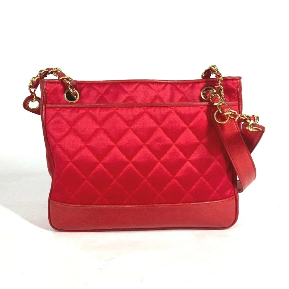 CHANEL Vintage Red Leather Shoulder Bag